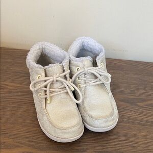 SO Kids Cozy Cream/Gold Boots Size 13